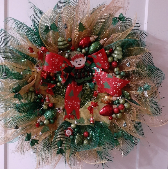 A wreath for any occasion. - Picture 7 of 16